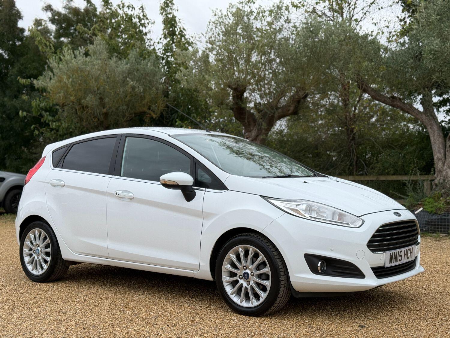 Used Ford Fiesta 2015 for sale - 76757004: Photo 2