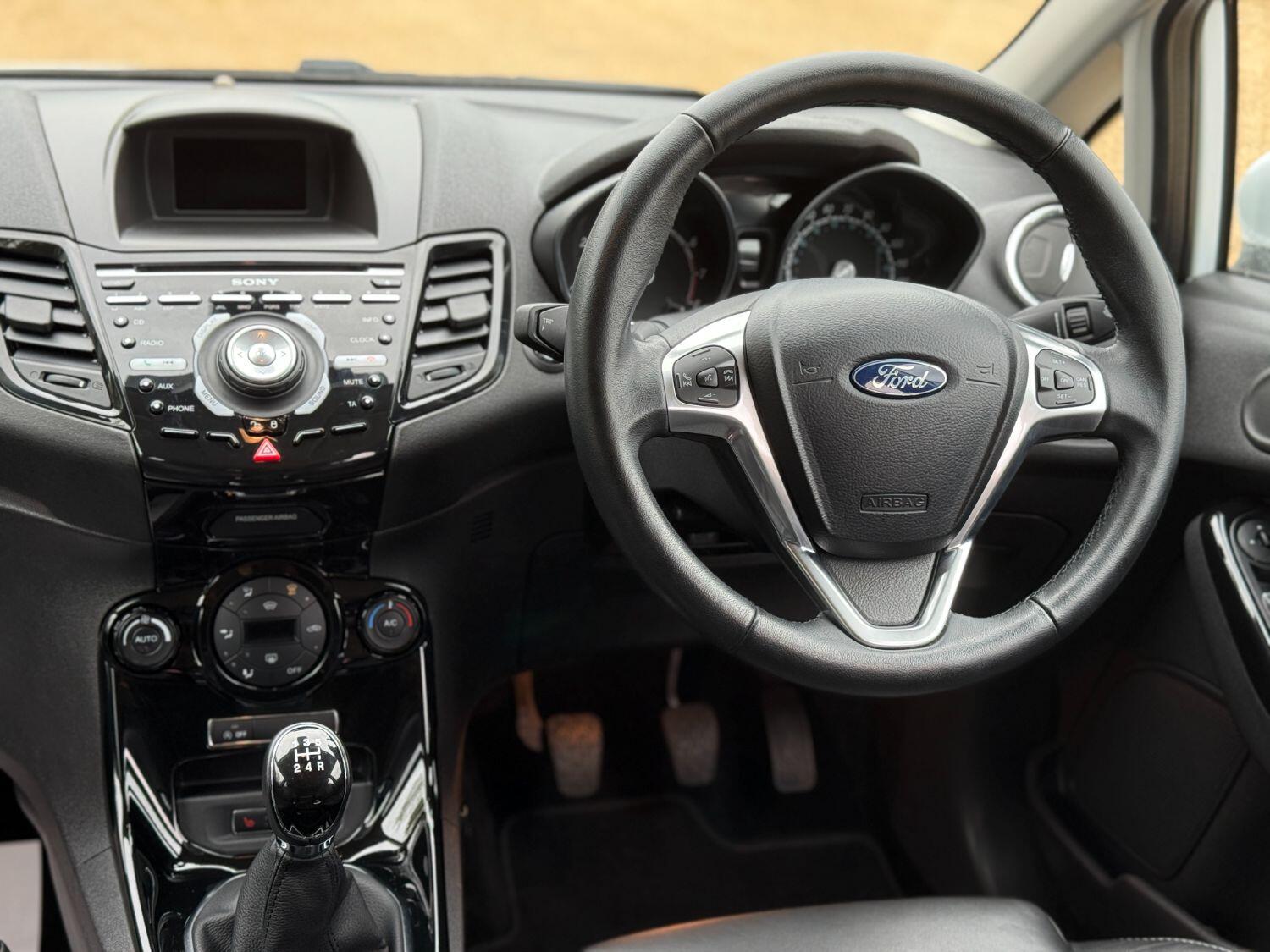 Used Ford Fiesta 2015 for sale - 76757004: Photo 21