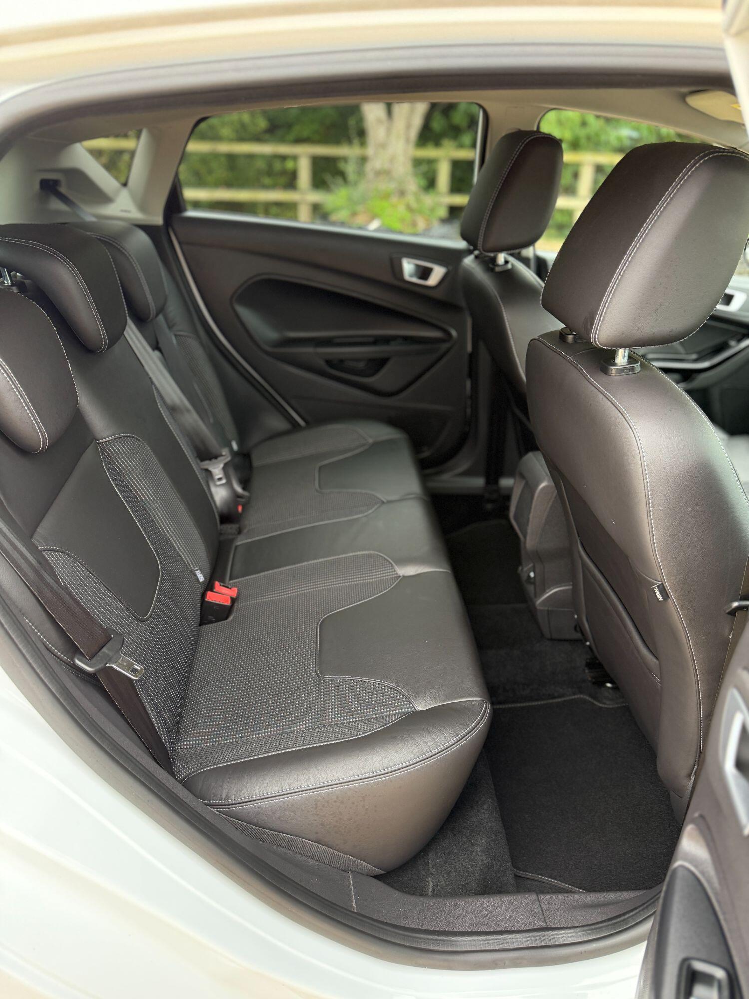 Used Ford Fiesta 2015 for sale - 76757004: Photo 28