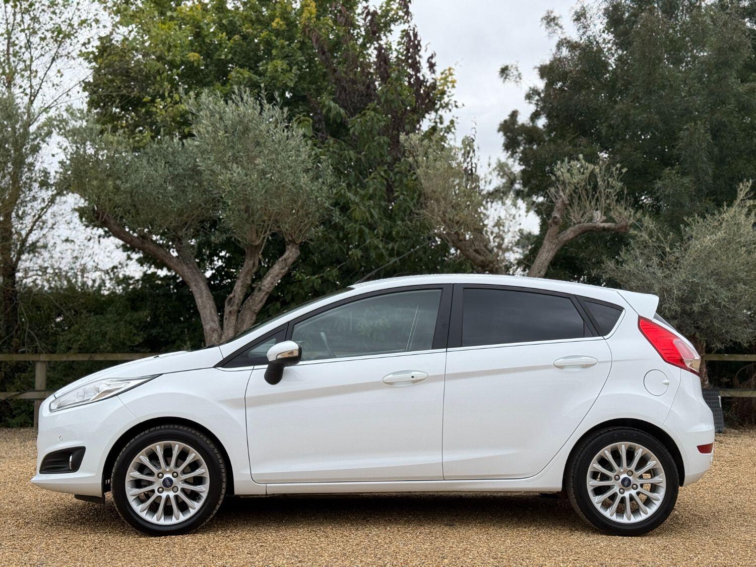 Used Ford Fiesta 2015 for sale - 76757004: Photo 5