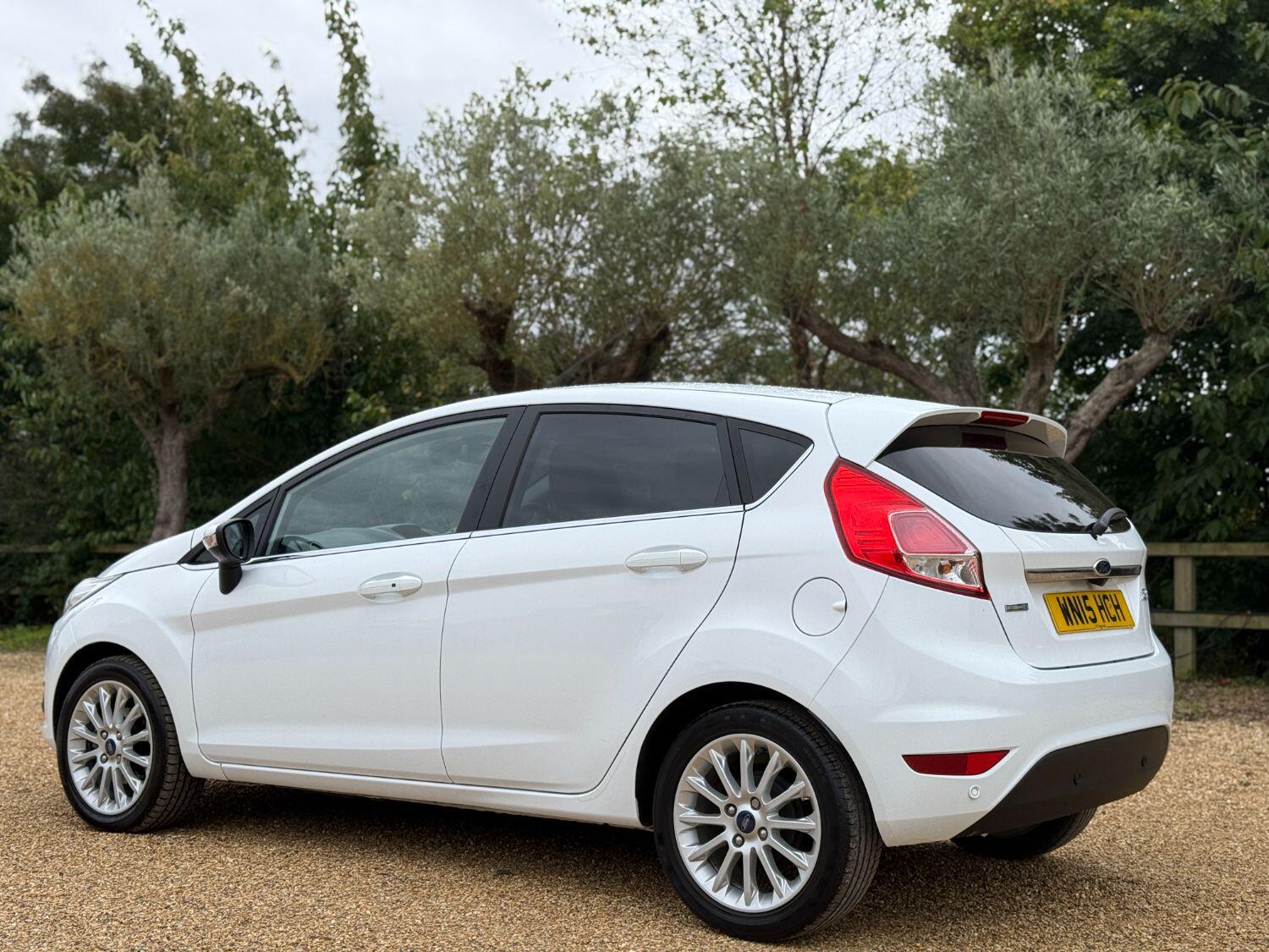 Used Ford Fiesta 2015 for sale - 76757004: Photo 6