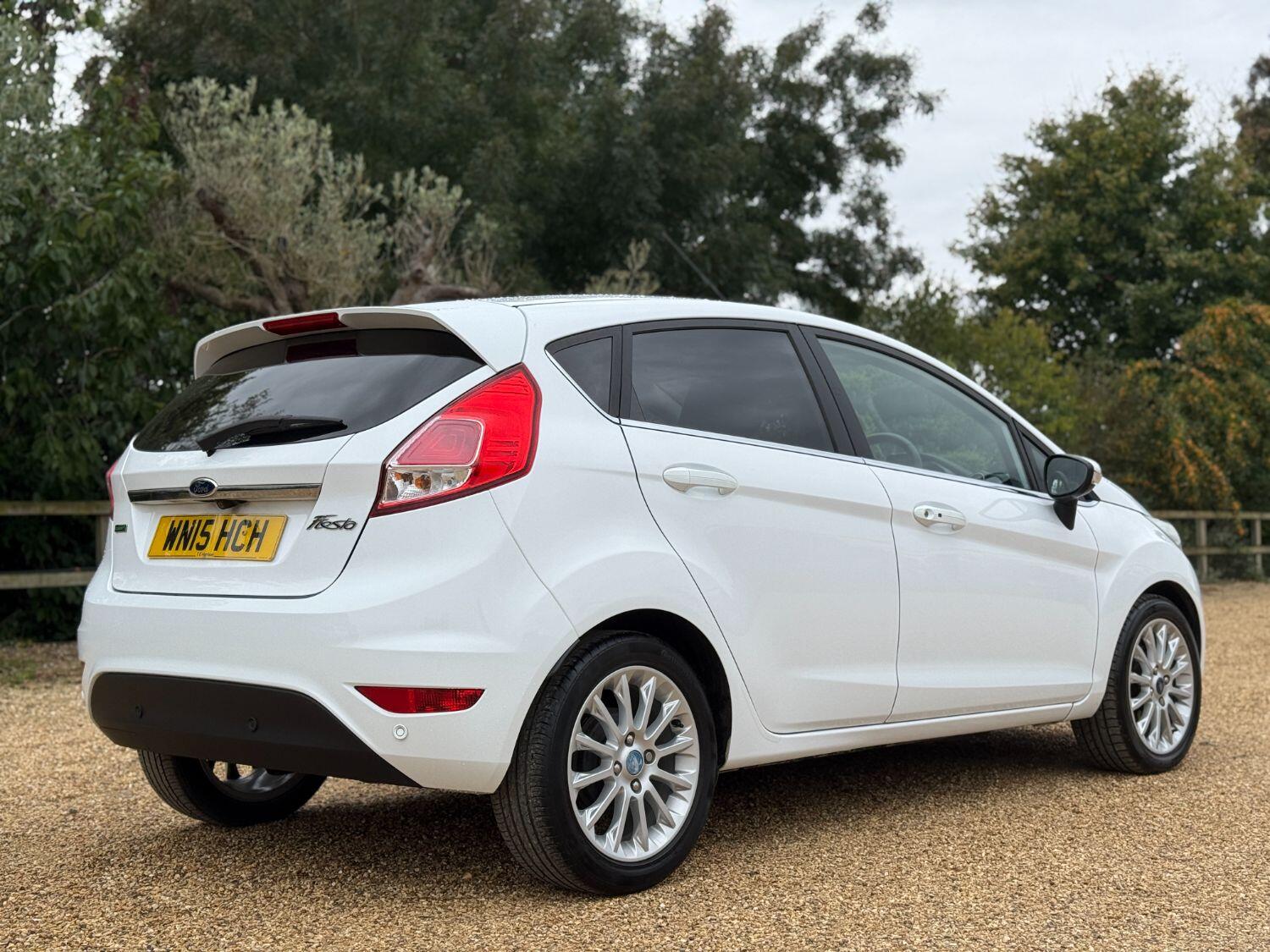 Used Ford Fiesta 2015 for sale - 76757004: Photo 8