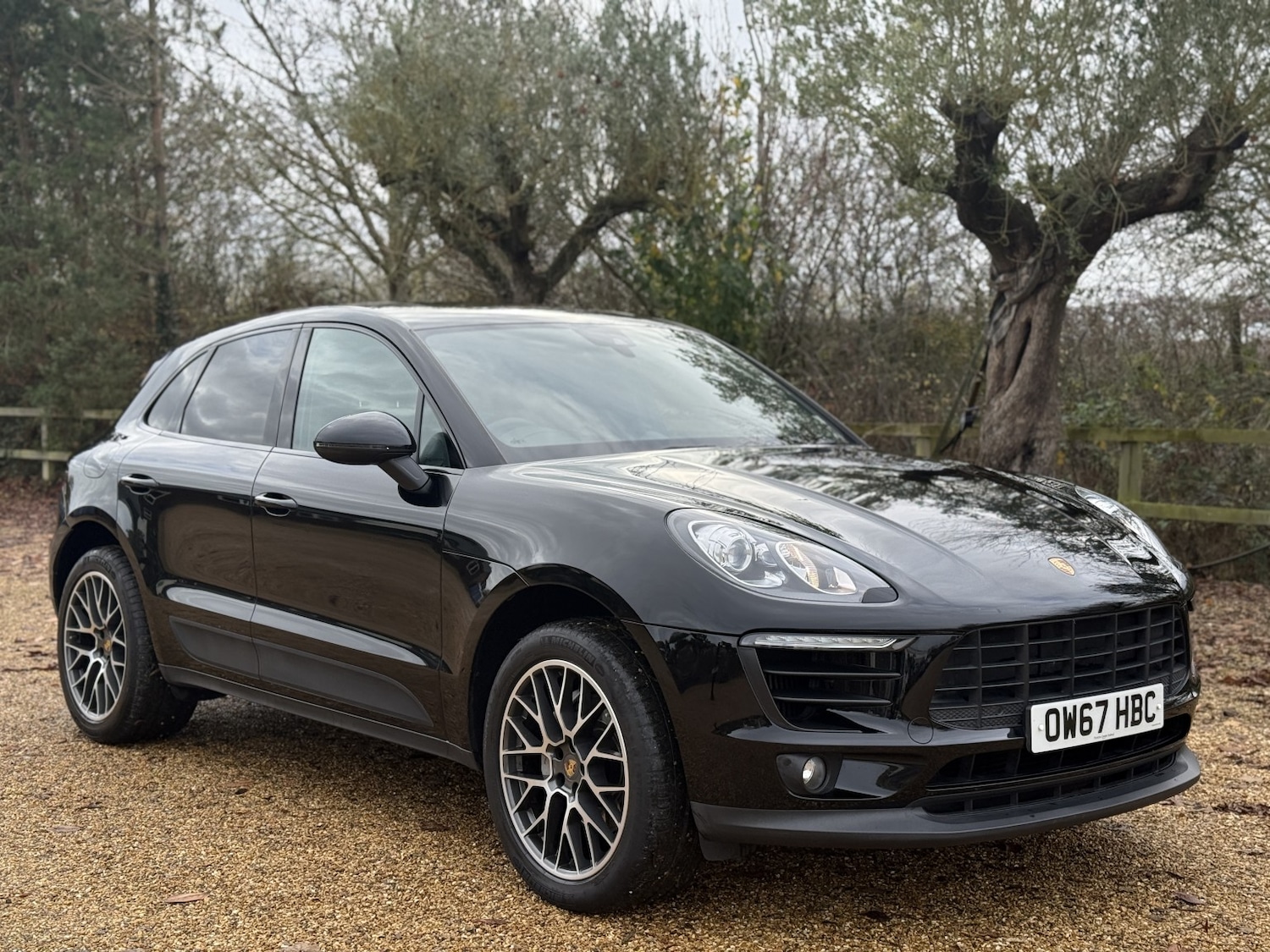 Used Porsche Macan 2017 for sale - 76541601: Photo 1
