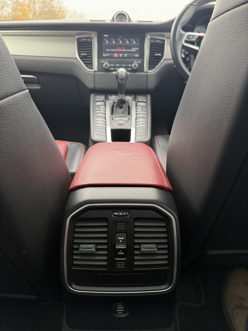 Used Porsche Macan 2017 for sale - 76541601: Photo 28