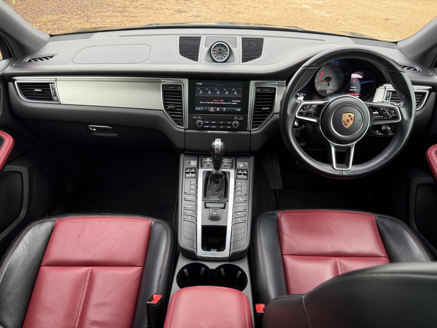 Used Porsche Macan 2017 for sale - 76541601: Photo 30