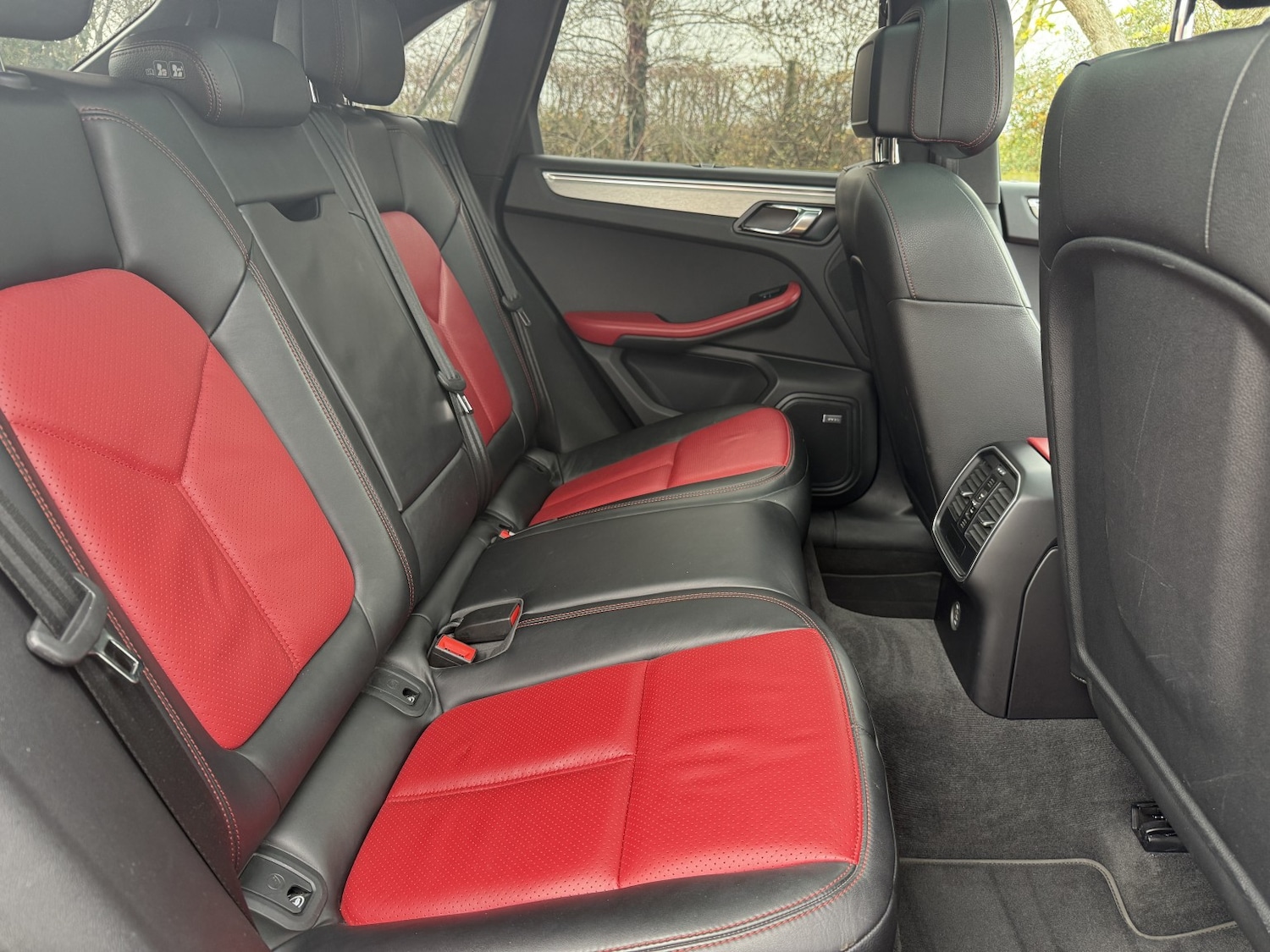 Used Porsche Macan 2017 for sale - 76541601: Photo 37