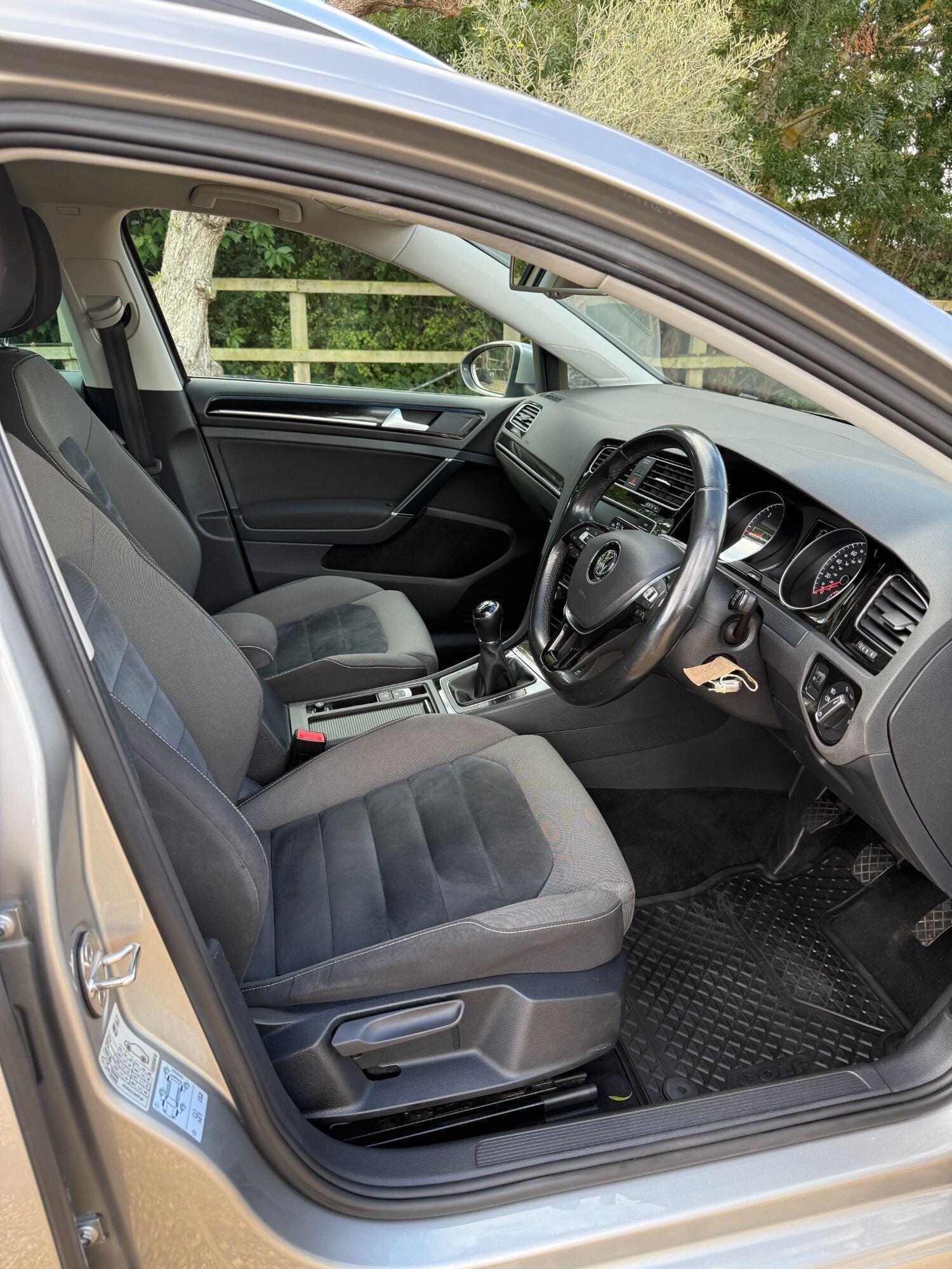 Used Volkswagen Golf 2015 for sale - 76769256: Photo 11