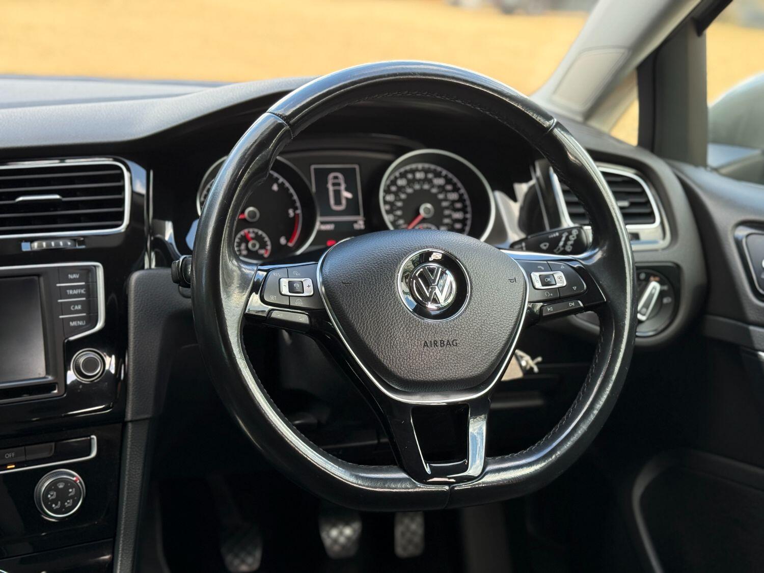 Used Volkswagen Golf 2015 for sale - 76769256: Photo 17