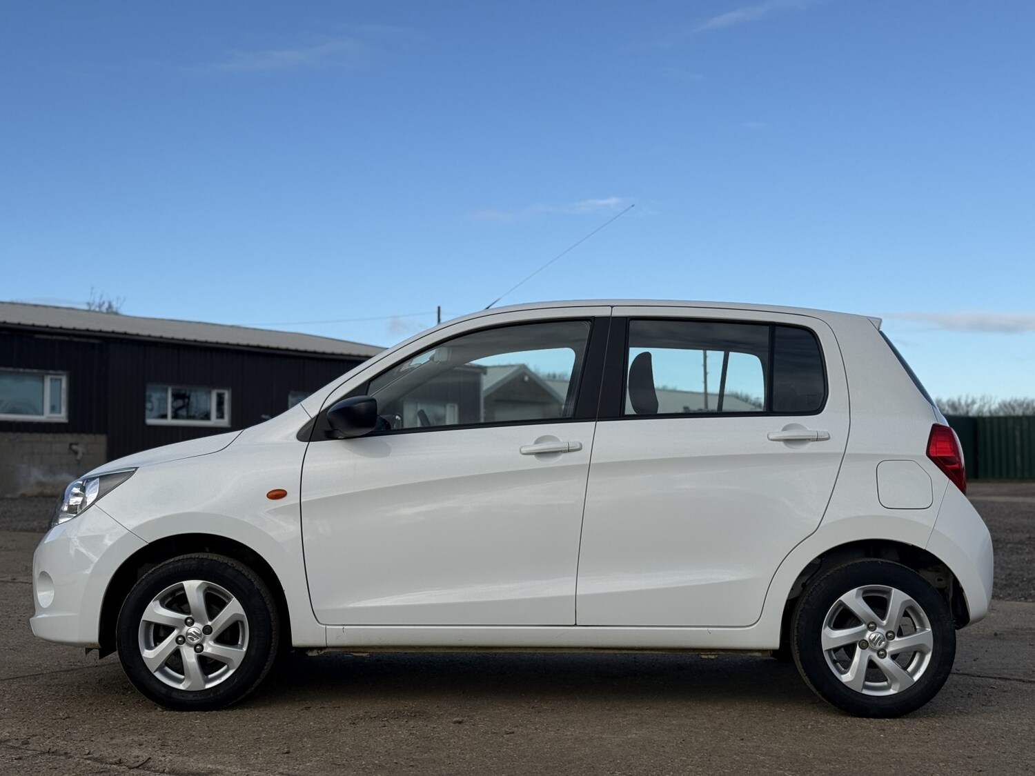 Used Suzuki Celerio 2017 for sale - 77176177: Photo 6