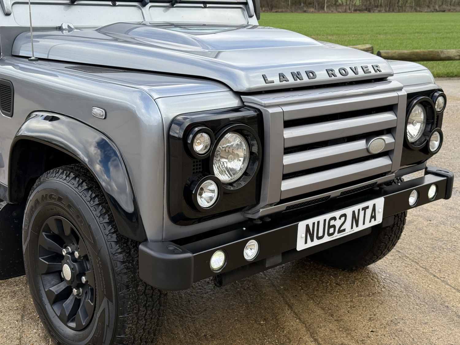 Used Land Rover Defender 90 2012 for sale - 77438305: Photo 10
