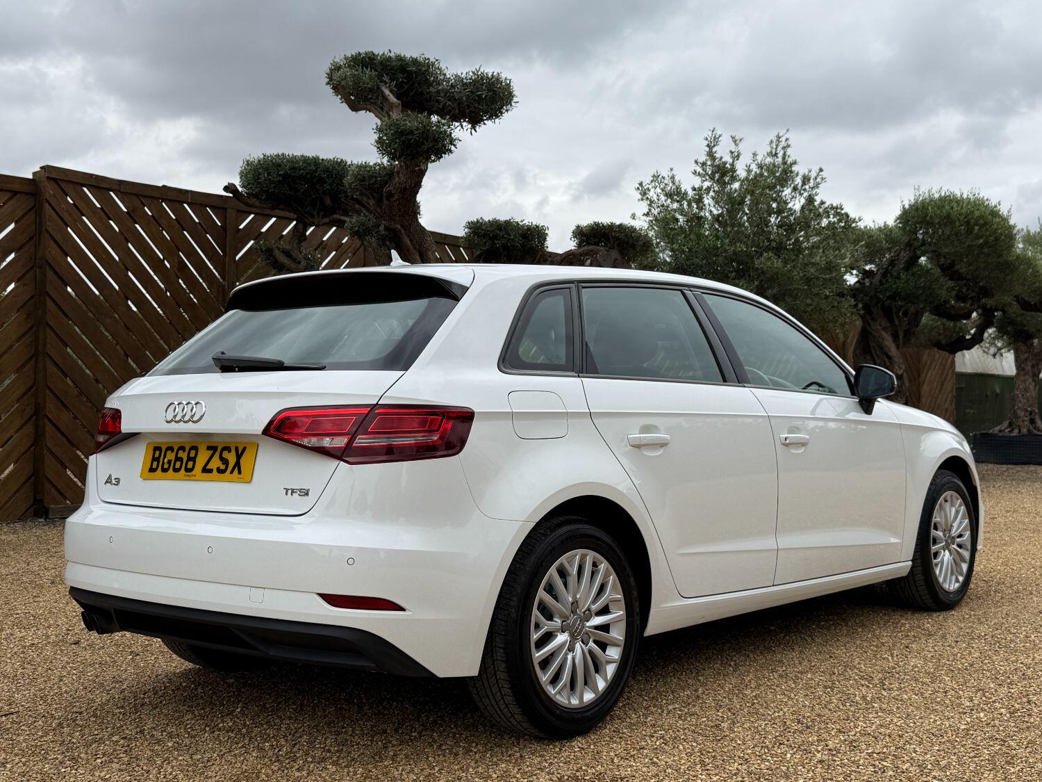 Used Audi A3 2018 for sale - 77176185: Photo 8