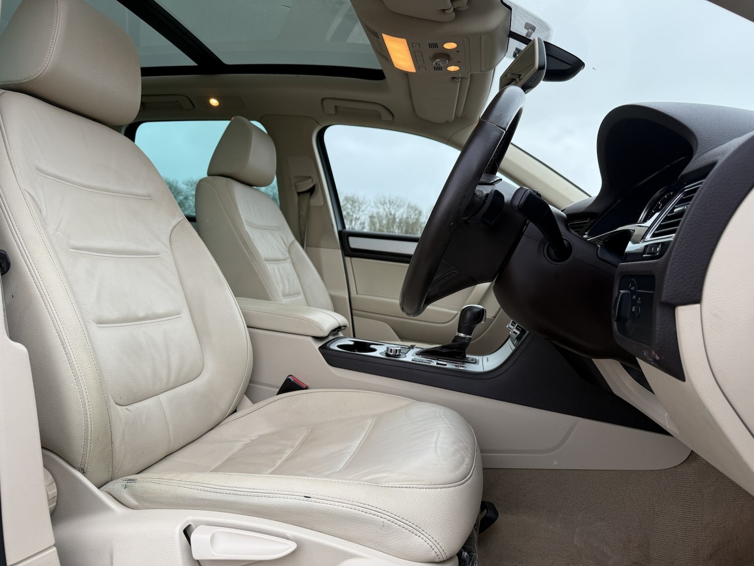 Used Volkswagen Touareg 2014 for sale - 77558485: Photo 14