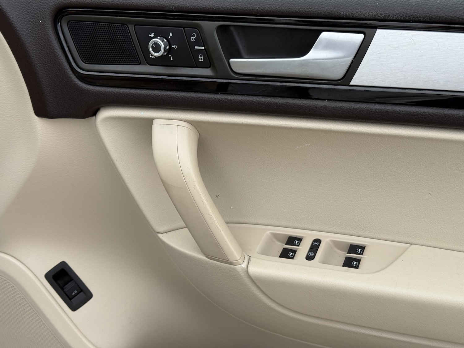 Used Volkswagen Touareg 2014 for sale - 77558485: Photo 16