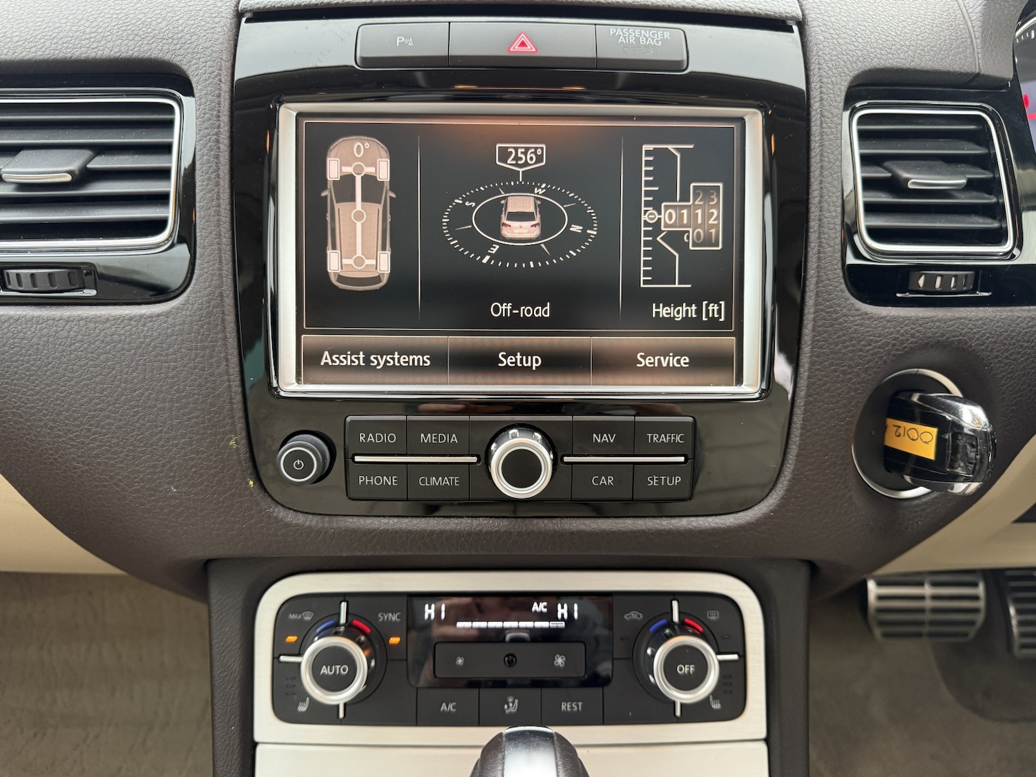 Used Volkswagen Touareg 2014 for sale - 77558485: Photo 19