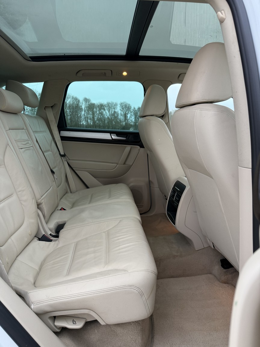 Used Volkswagen Touareg 2014 for sale - 77558485: Photo 23