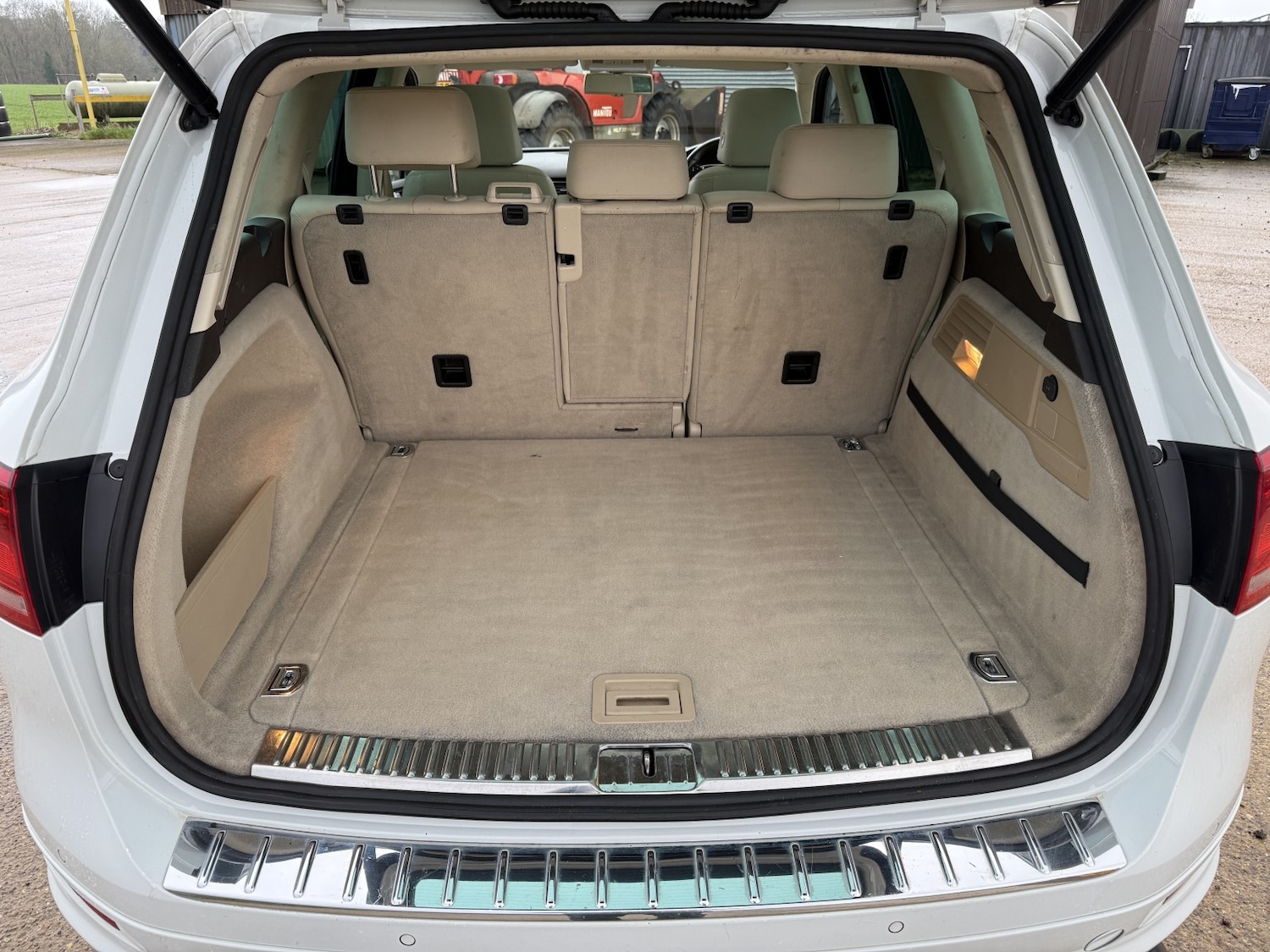 Used Volkswagen Touareg 2014 for sale - 77558485: Photo 25