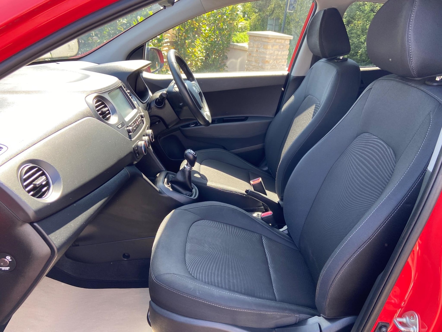 Used Hyundai i10 2019 for sale - 76522208: Photo 23