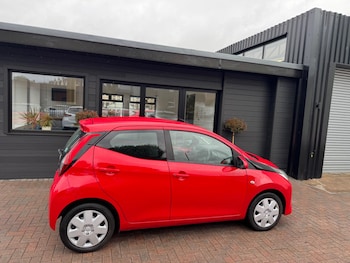 Used Toyota AYGO 2020 for sale - 76295059: Photo