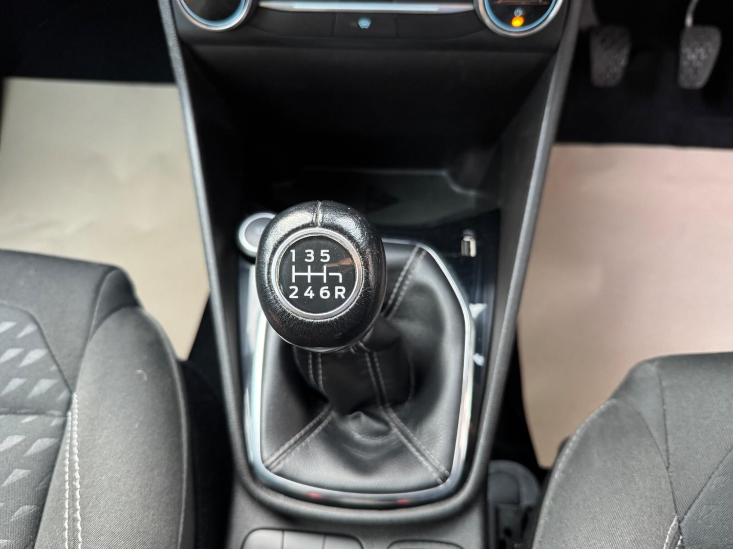 Used Ford Fiesta 2018 for sale - 76522519: Photo 25