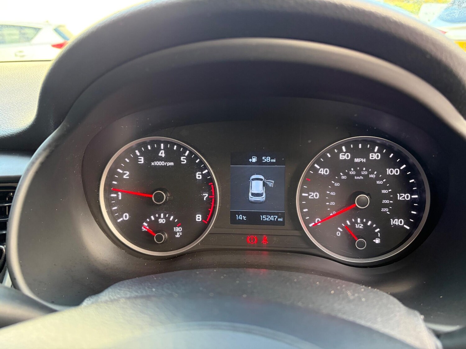 Used Kia Stonic 2018 for sale - 76377479: Photo 17