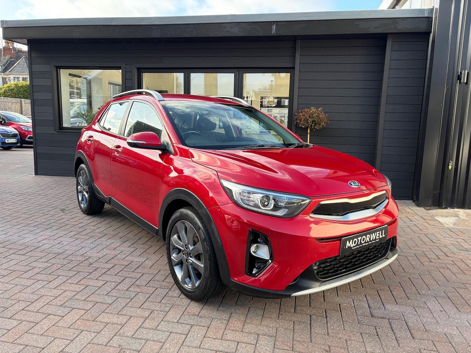 Used Kia Stonic 2018 for sale - 76377479: Photo 4