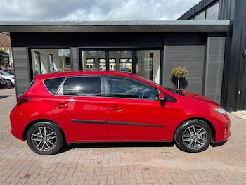 Used Toyota Auris 2015 for sale - 75922250: Photo