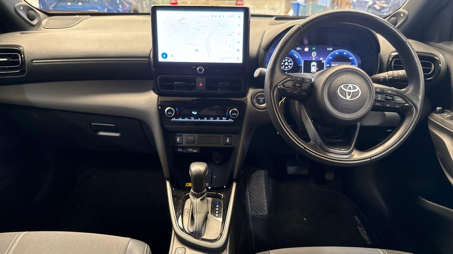 Used Toyota Yaris Cross 2024 for sale - 78170518: Photo 11