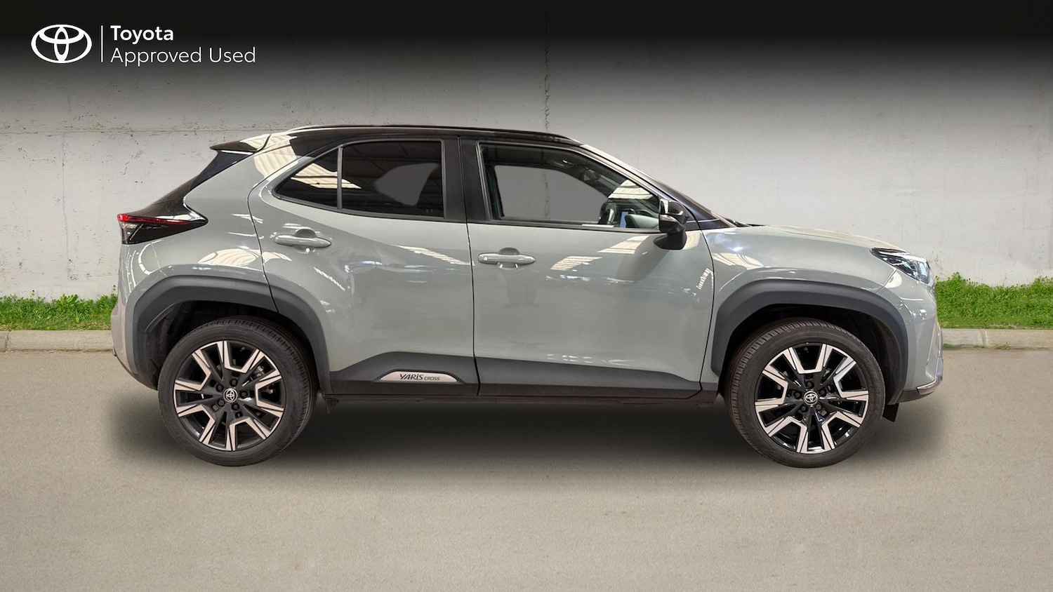 Used Toyota Yaris Cross 2024 for sale - 78170518: Photo 2