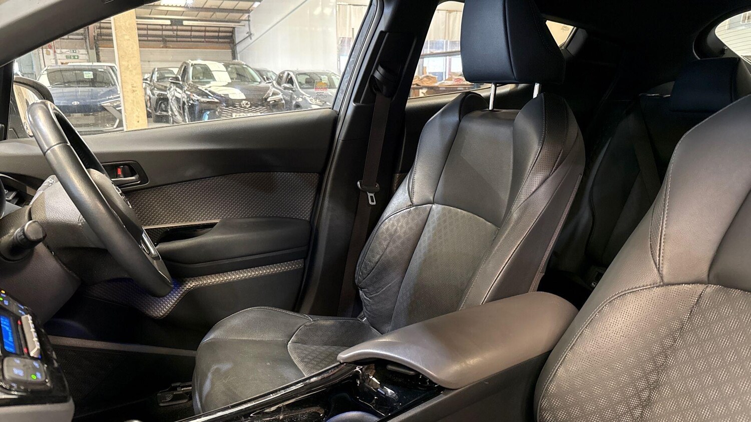 Used Toyota C-HR 2022 for sale - 78170984: Photo 16