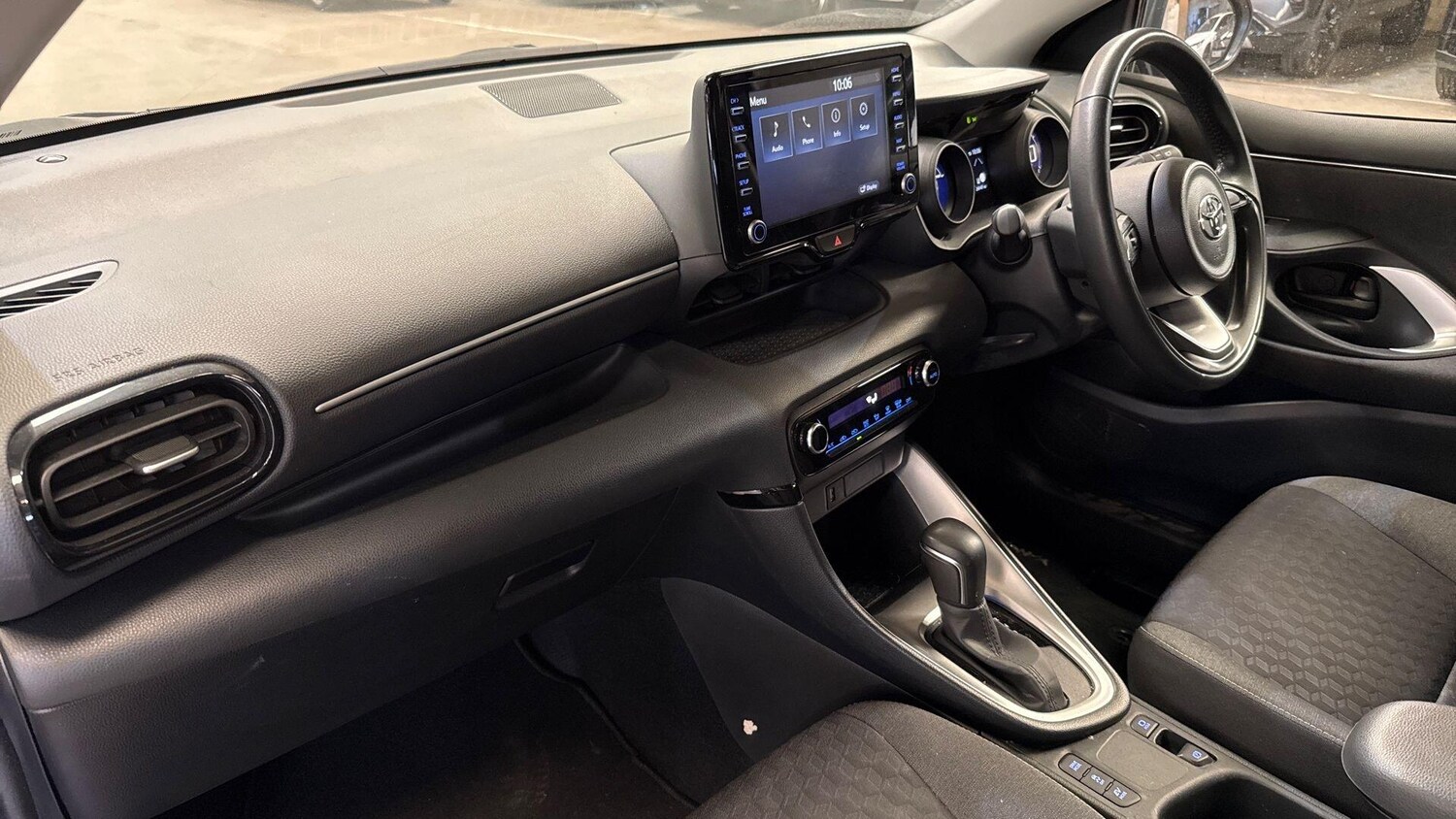 Used Toyota Yaris 2023 for sale - 78171370: Photo 15