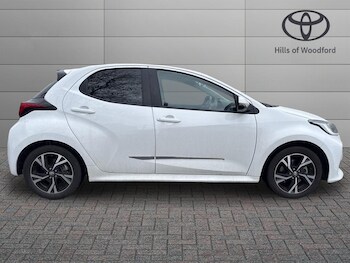 Used Toyota Yaris 2024 for sale - 78261390: Photo