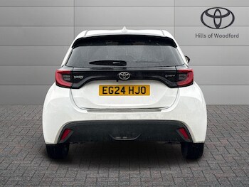 Used Toyota Yaris 2024 for sale - 78261390: Photo