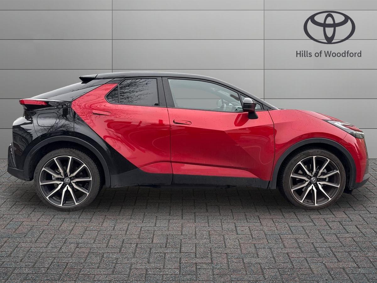 Used Toyota C-HR 2024 for sale - 78170137: Photo 2