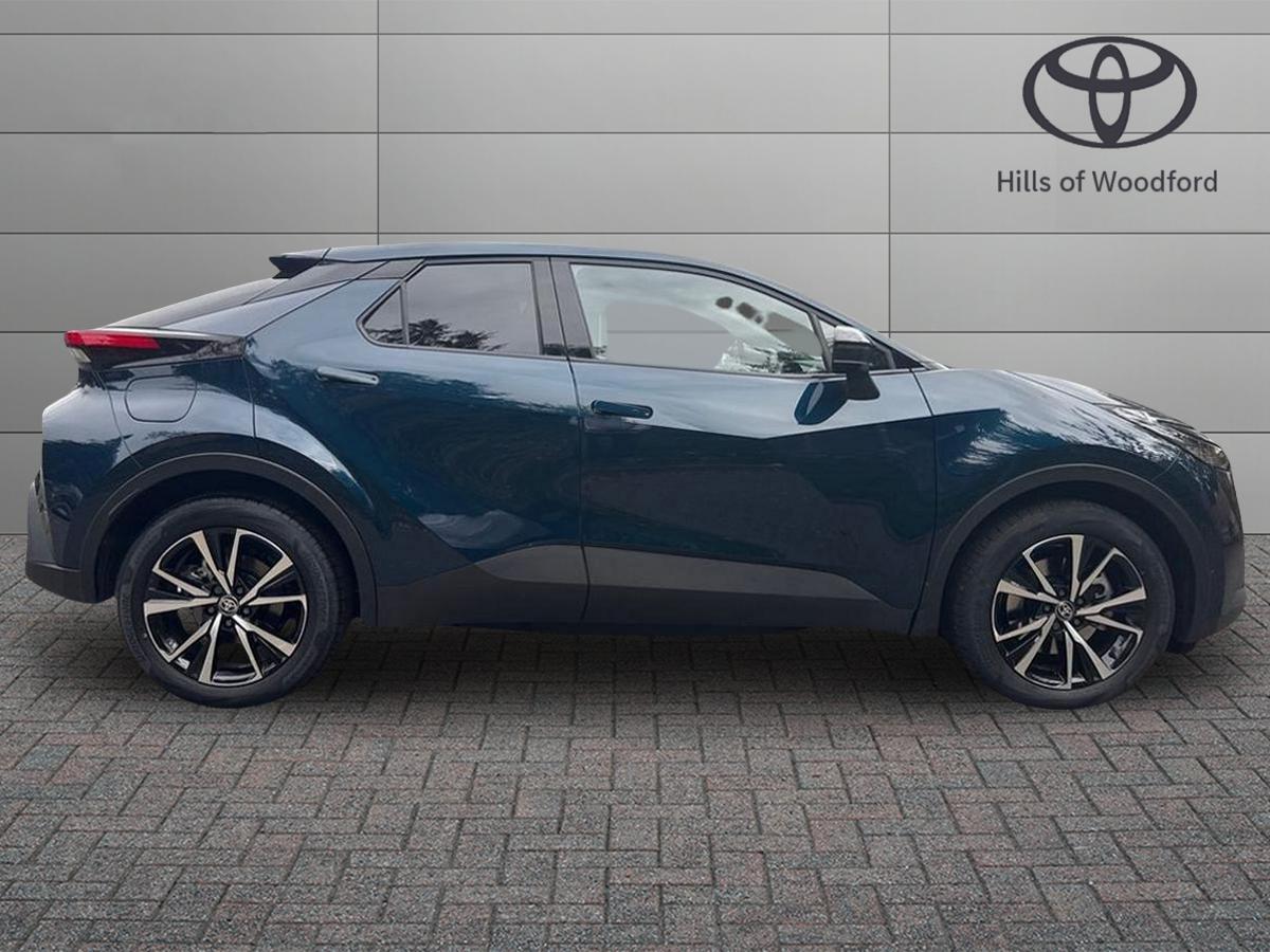 Used Toyota C-HR 2025 for sale - 78170068: Photo 2