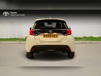 Used Toyota Yaris 2023 for sale - 78260833: Photo