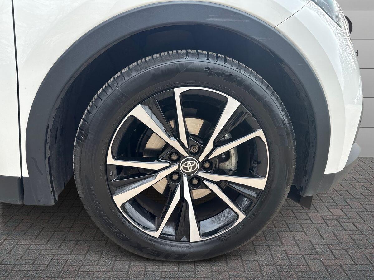 Used Toyota C-HR 2025 for sale - 78170130: Photo 11