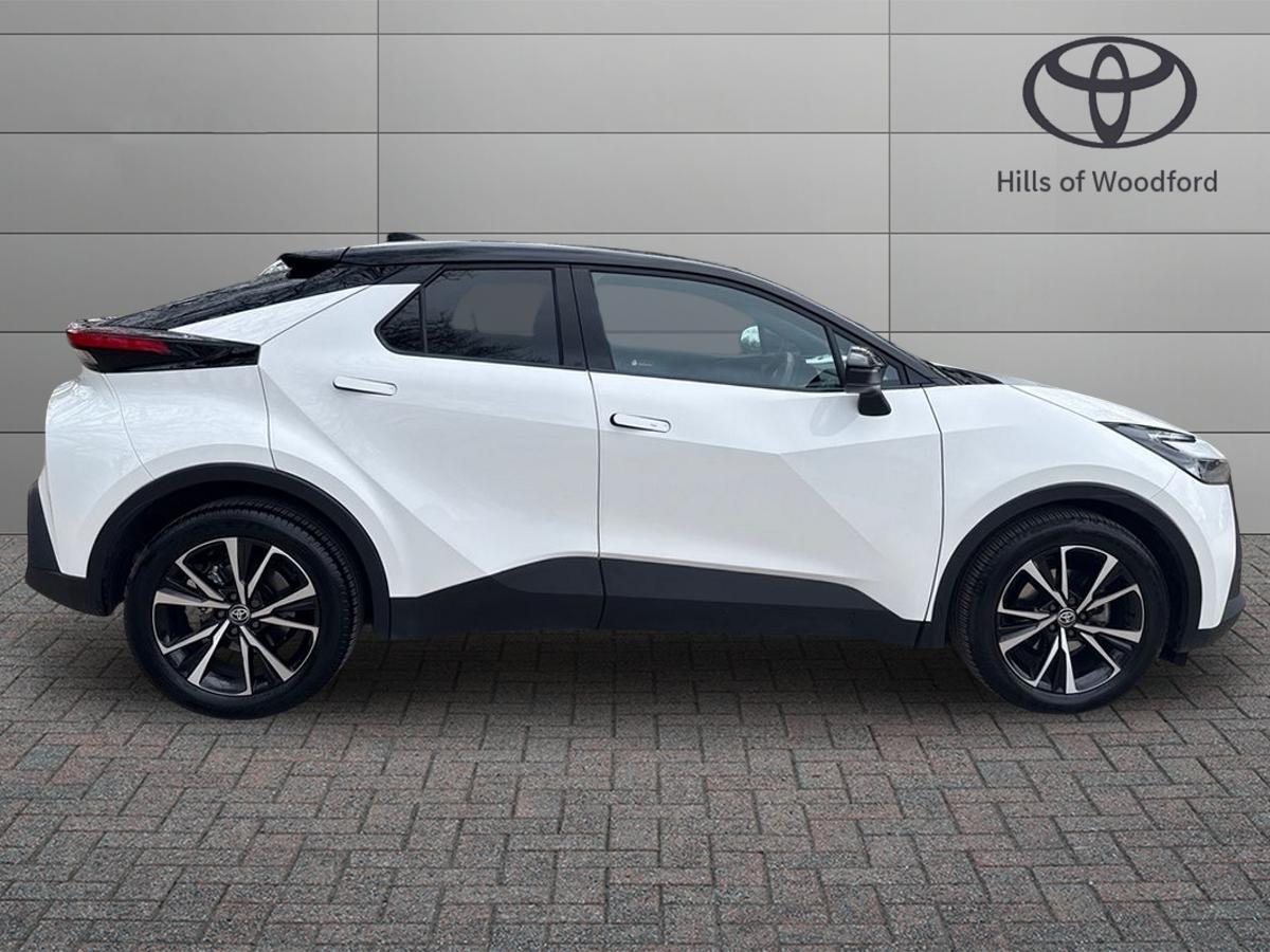Used Toyota C-HR 2025 for sale - 78170130: Photo 2