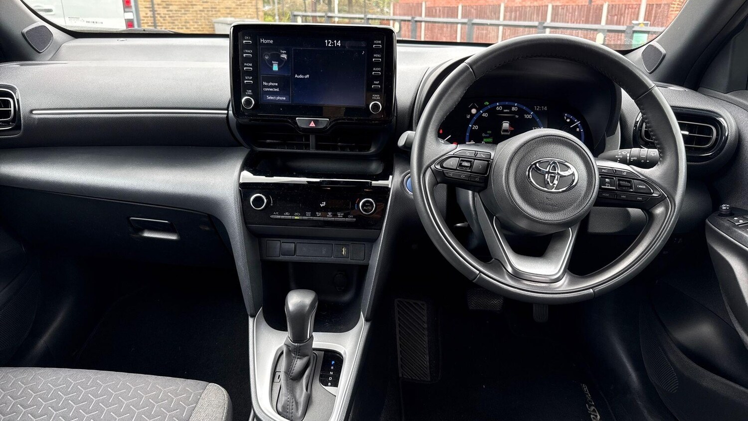 Used Toyota Yaris Cross 2024 for sale - 78170403: Photo 11