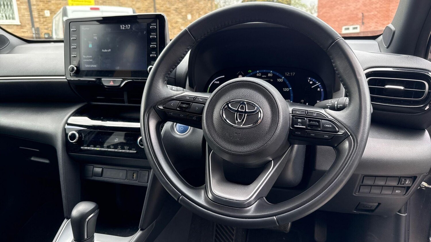 Used Toyota Yaris Cross 2024 for sale - 78170403: Photo 13