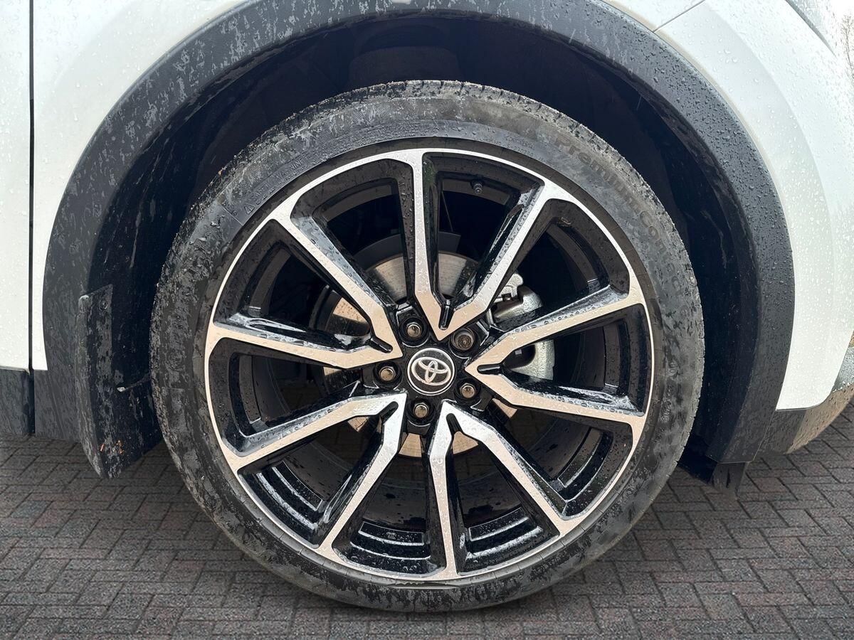 Used Toyota C-HR 2025 for sale - 78170709: Photo 11