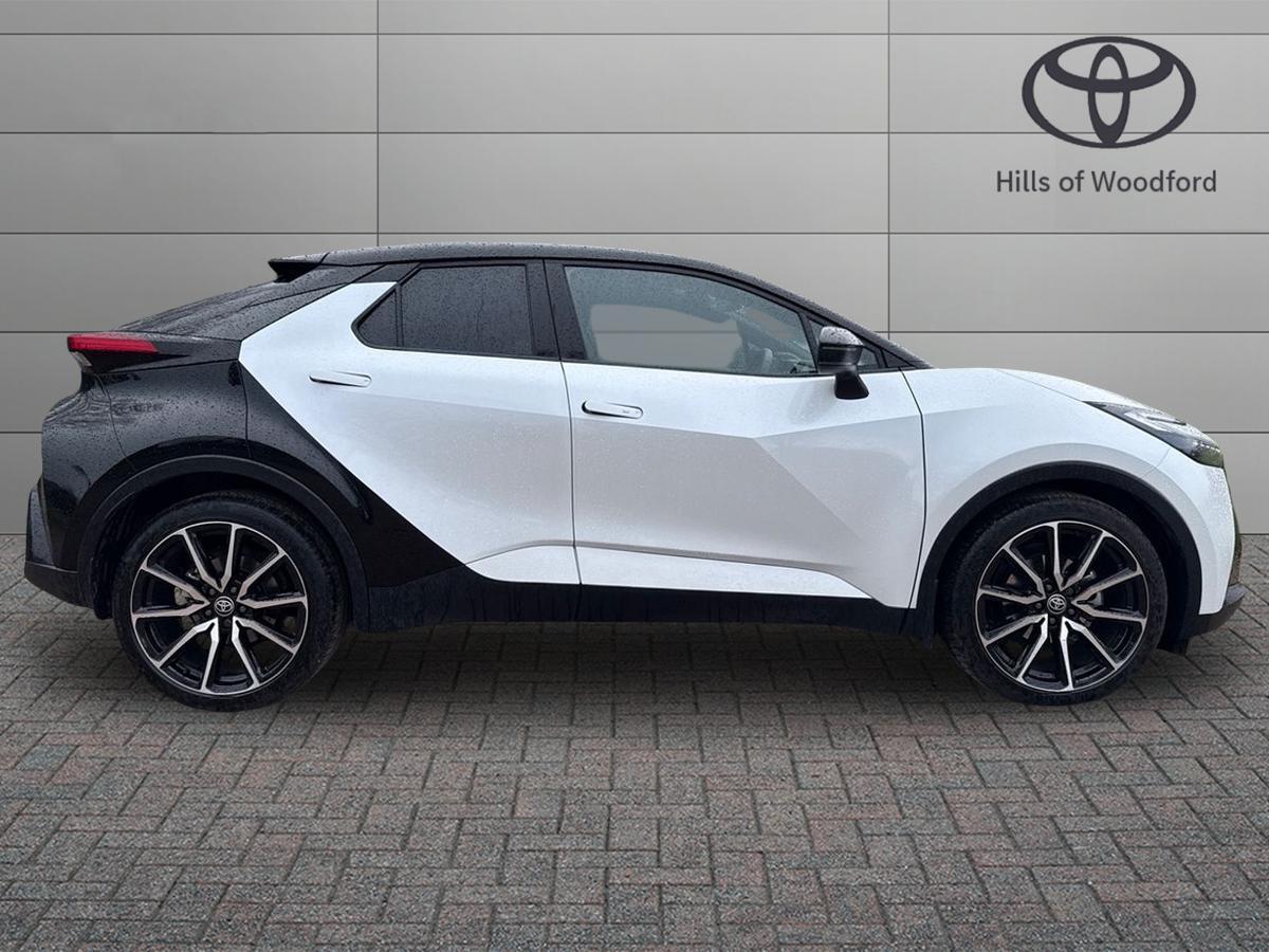 Used Toyota C-HR 2025 for sale - 78170709: Photo 2