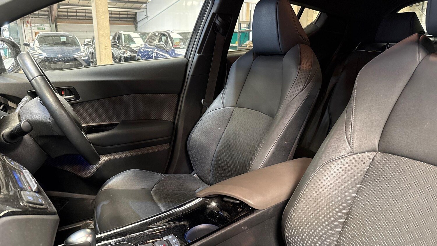 Used Toyota C-HR 2023 for sale - 78170494: Photo 16