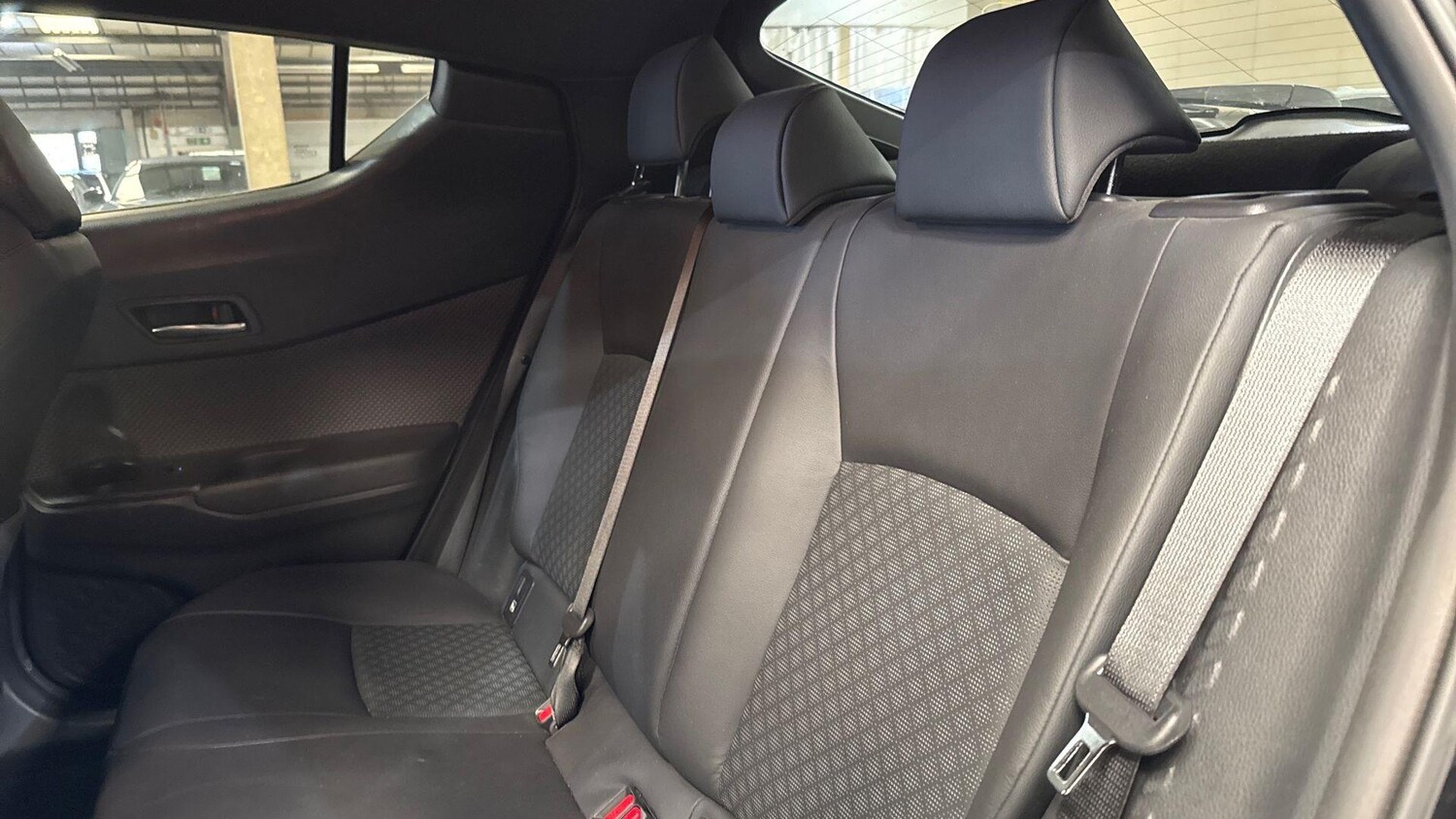 Used Toyota C-HR 2023 for sale - 78170494: Photo 17