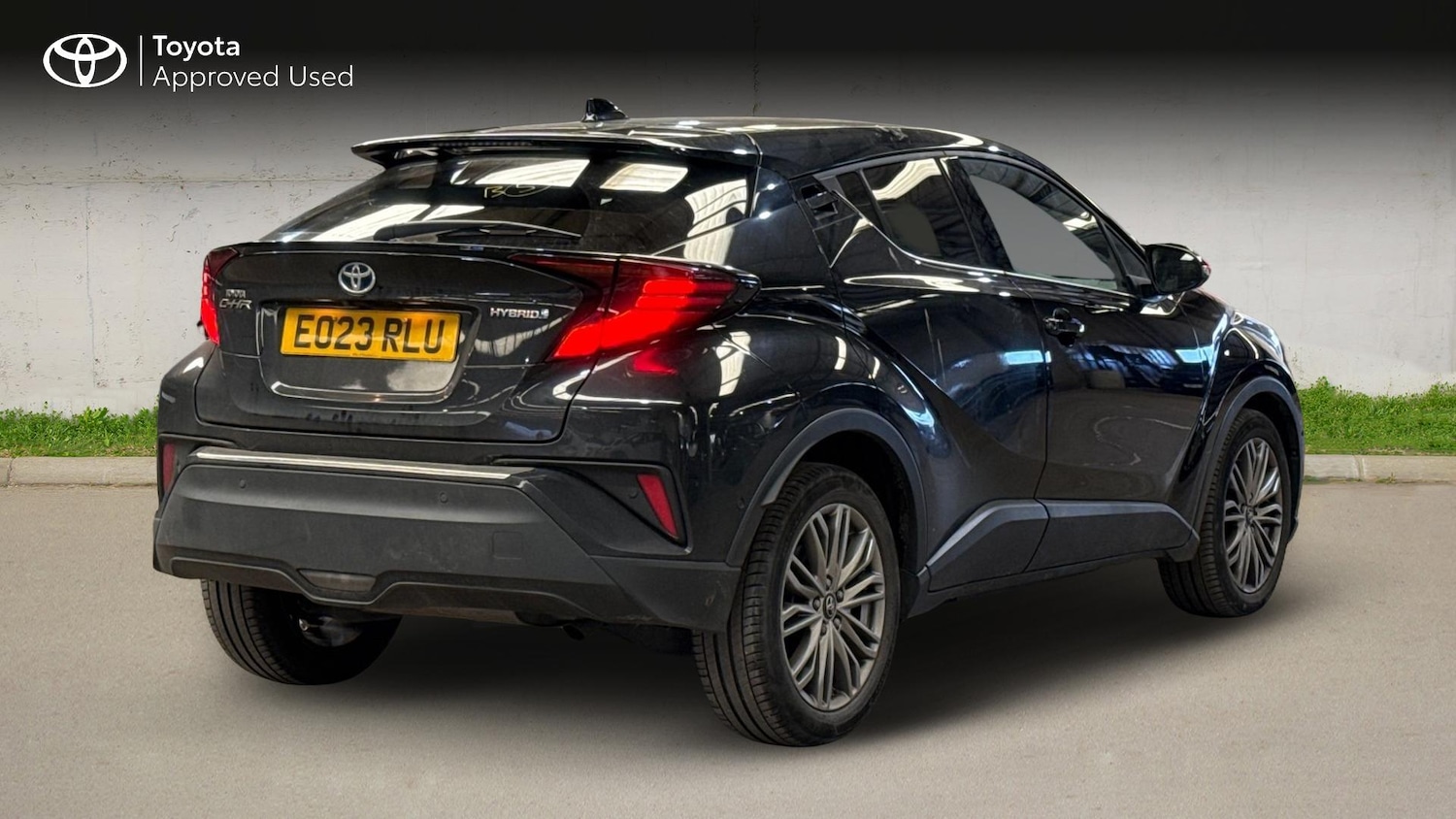 Used Toyota C-HR 2023 for sale - 78170494: Photo 3