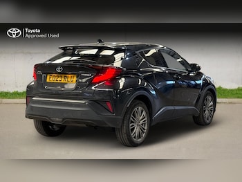 Used Toyota C-HR 2023 for sale - 78170494: Photo