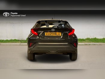 Used Toyota C-HR 2023 for sale - 78170494: Photo