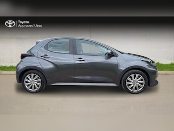 Used Toyota Yaris 2023 for sale - 78504550: Photo