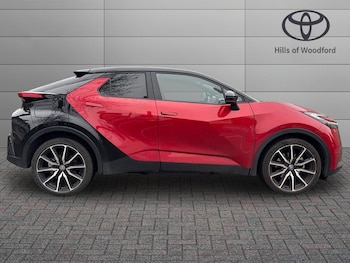 Used Toyota C-HR 2024 for sale - 78600860: Photo