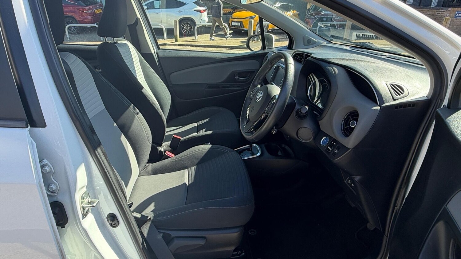 Used Toyota Yaris 2019 for sale - 78170983: Photo 6