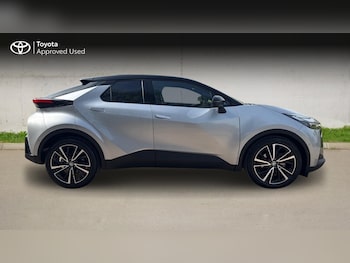 Used Toyota C-HR 2025 for sale - 78601102: Photo